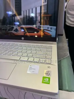 Laptop HP Pavilion 10 8GB Intel Core i5 SSD 512GB