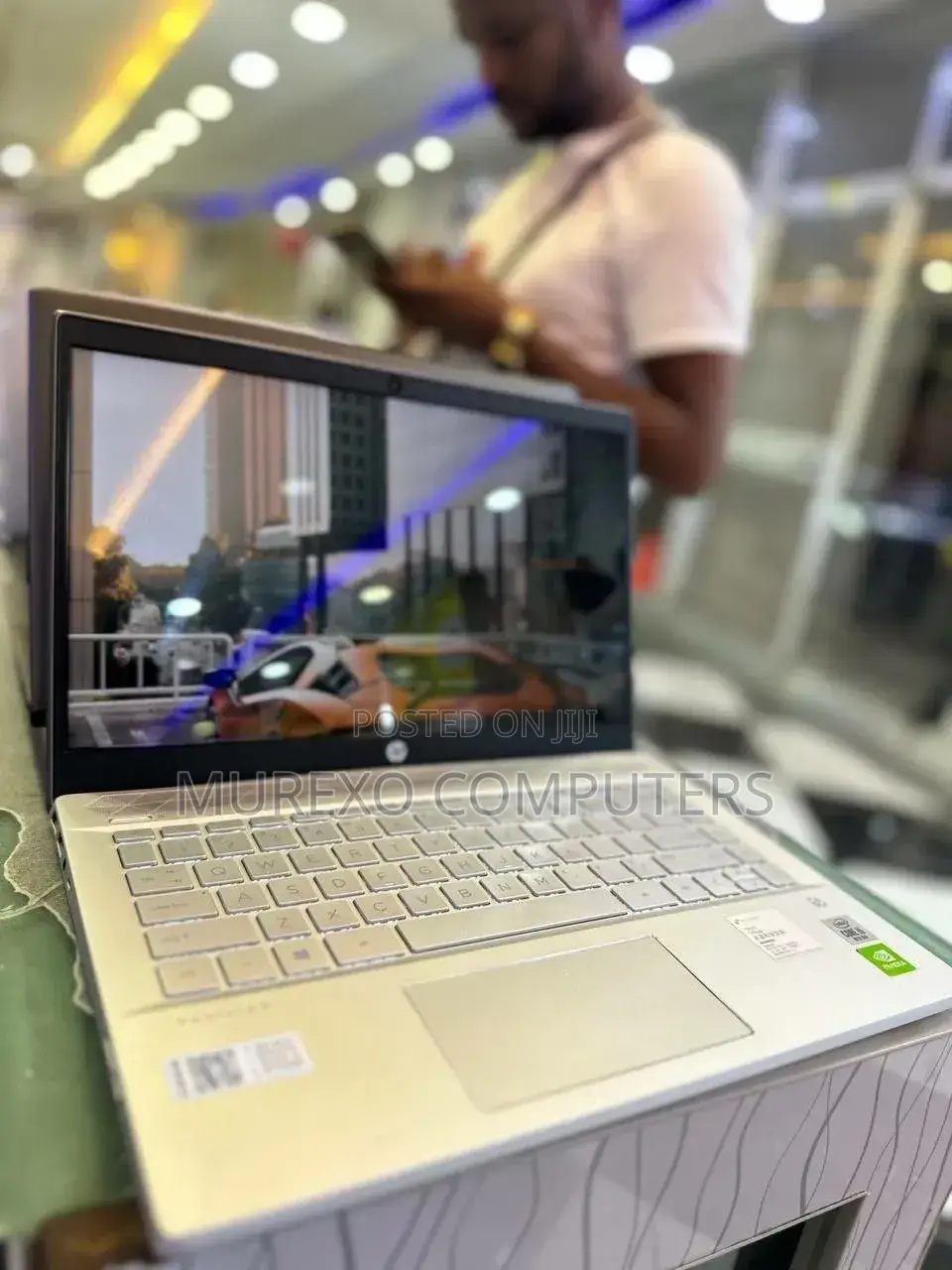 Laptop HP Pavilion 10 8GB Intel Core i5 SSD 512GB