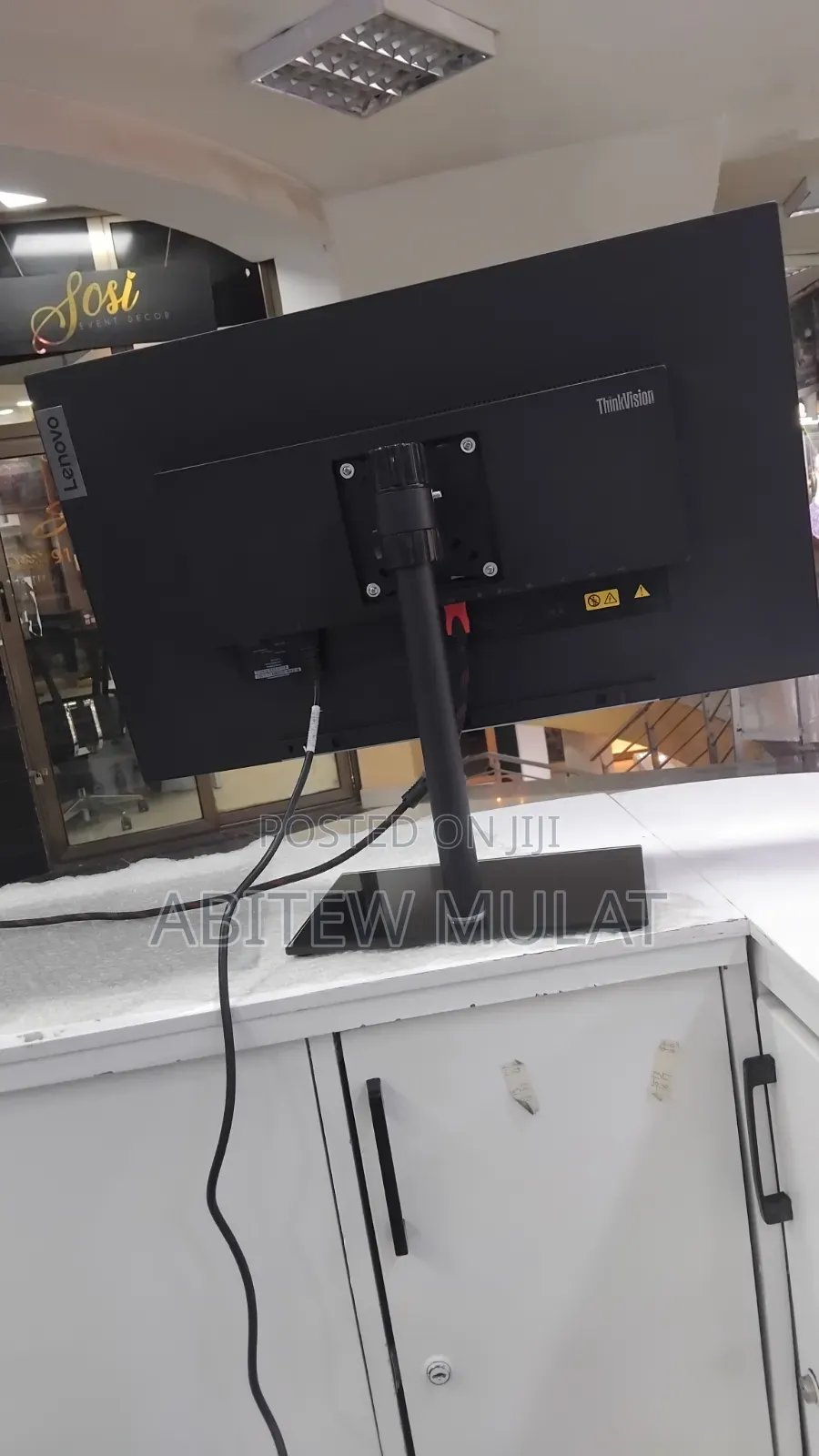 Brand New Lenovo 27" Inch Frameless Monitor 2022/23