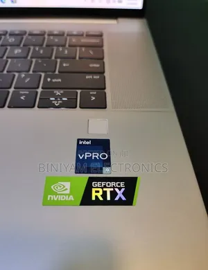 New Laptop HP ZBook Studio 16GB Intel Core i9 SSD 512GB