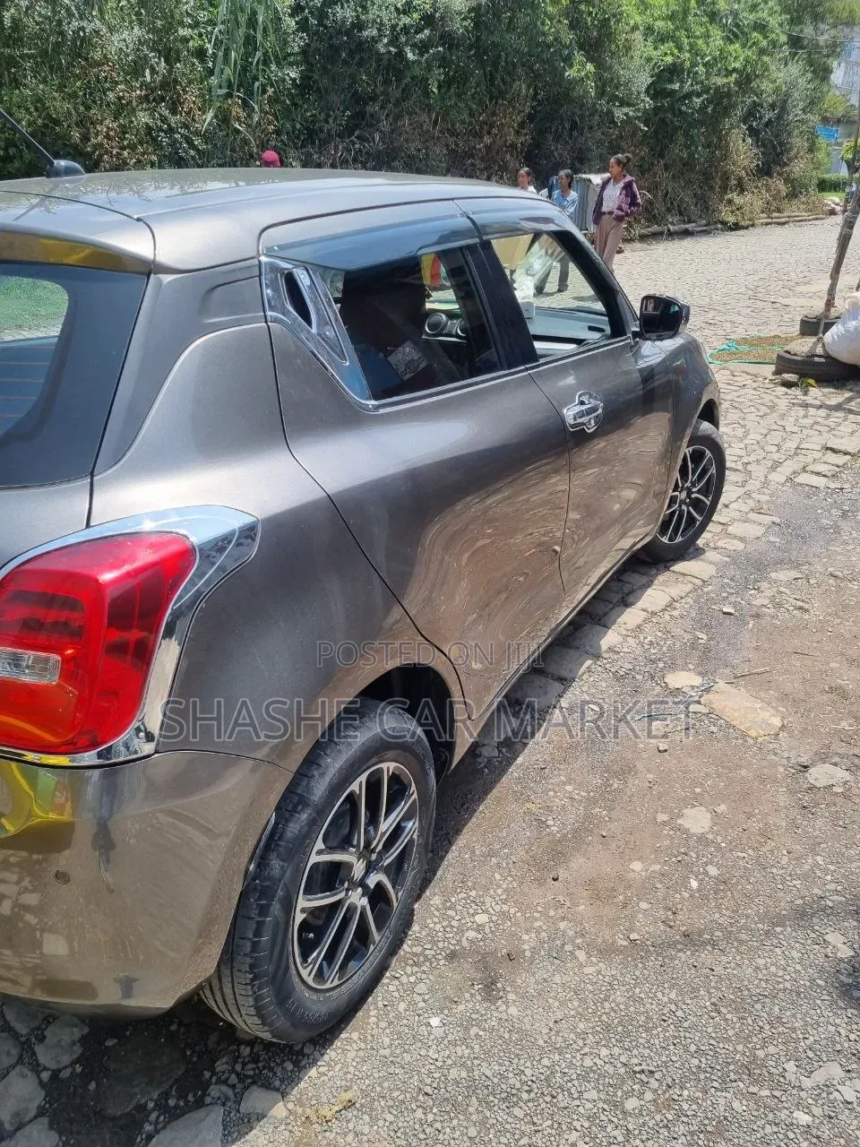 Suzuki Swift 2022 Gray