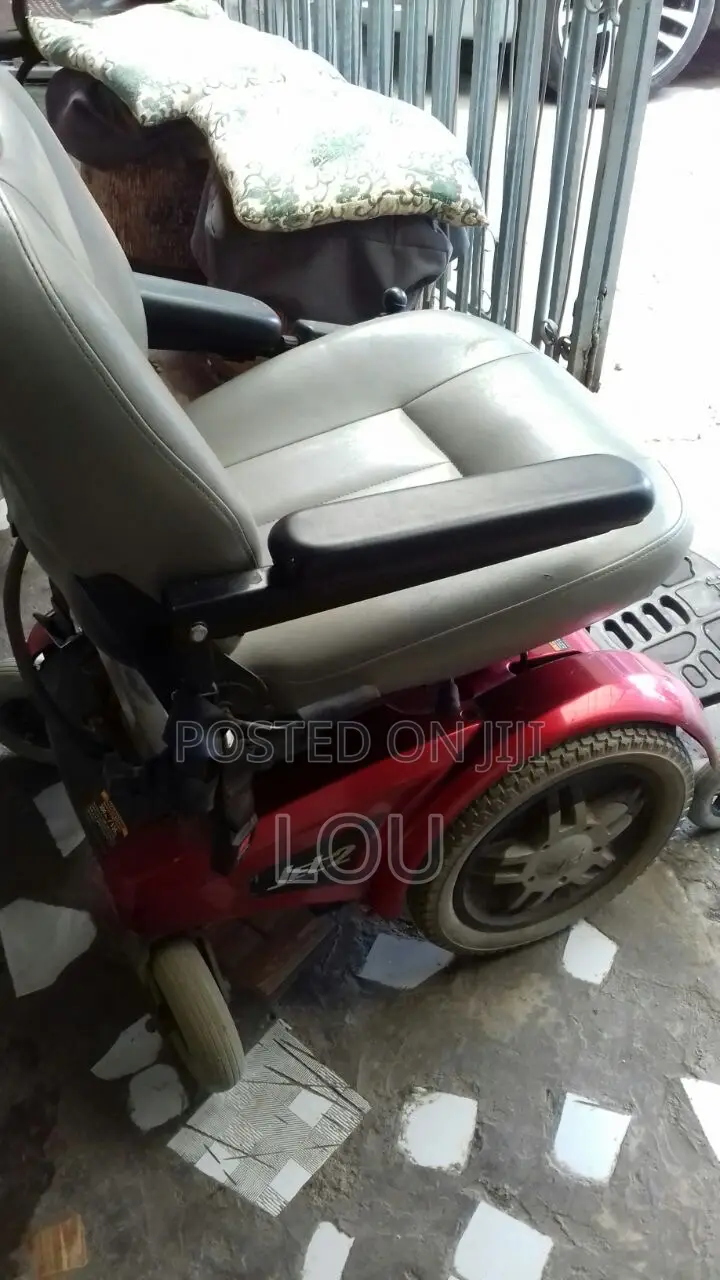 Pride Mobility Jet 2 Electric Wheelchair – Excellent Condition