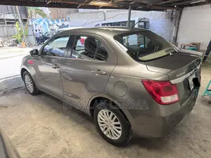 Suzuki Dzire 2022 Gray