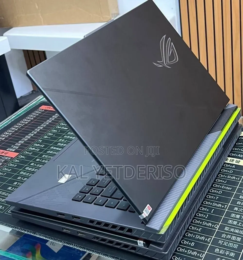 New Laptop Dell 16GB Intel Core i7 SSD 512GB