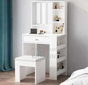 ዘመናዊ የdressing Table