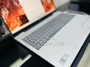 New Laptop HP OmniBook 7 16" 16GB Intel Core 7 SSD 512GB