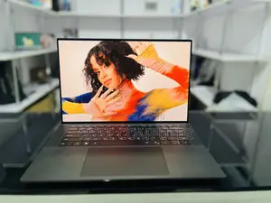 New Laptop Dell Precision 5470 16GB Intel Core i7 SSD 512GB