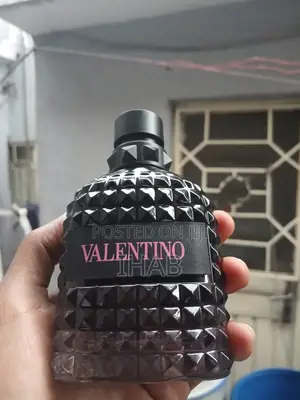 Valentino Uomo Born in Roma Intense – New