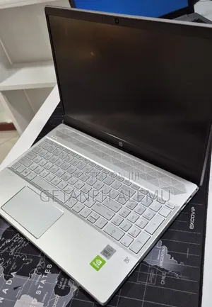 New Laptop HP Pavilion 15 8GB Intel Core i5 SSD 512GB