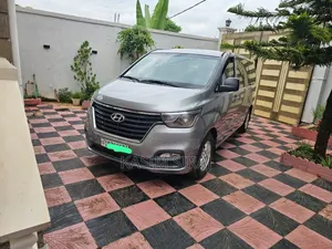 Hyundai Starex 2021 Silver