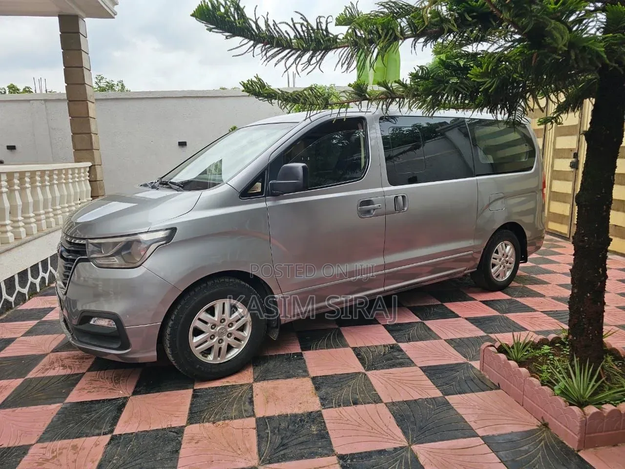 Hyundai Starex 2021 Silver