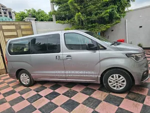 Hyundai Starex 2021 Silver