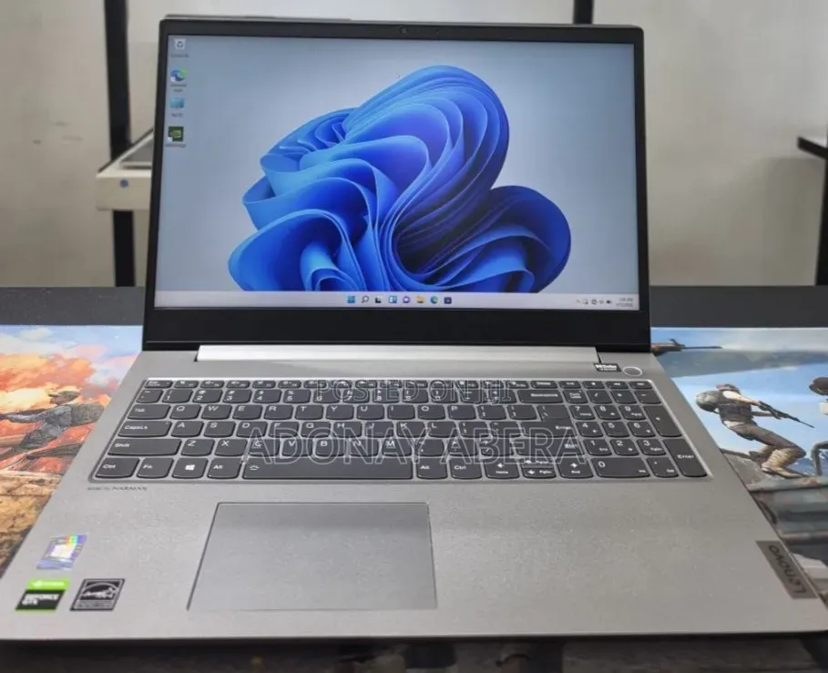 New Laptop Lenovo 16GB Intel Core i5 SSD 512GB