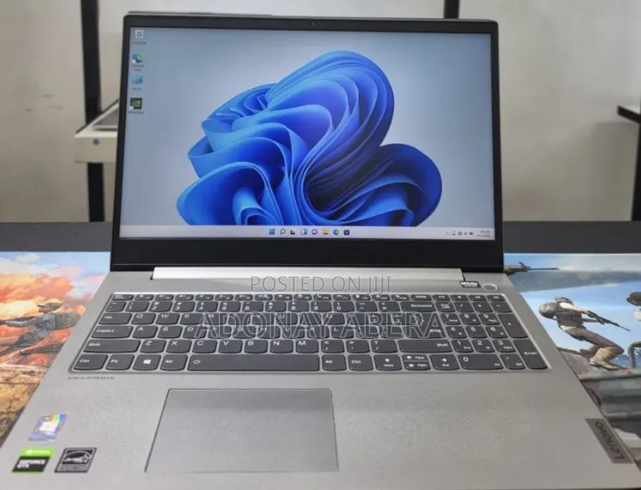 New Laptop Lenovo 16GB Intel Core i5 SSD 512GB