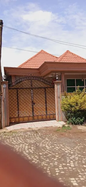 3bdrm House in Villa, Bole for rent