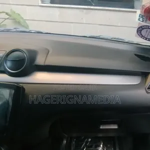 Suzuki Swift 2022 Silver