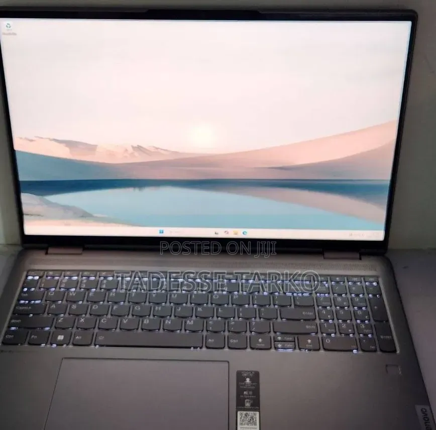 New Laptop Lenovo Yoga 7i 16GB Intel Core i7 SSD 512GB