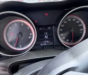 Suzuki Swift 2022 White