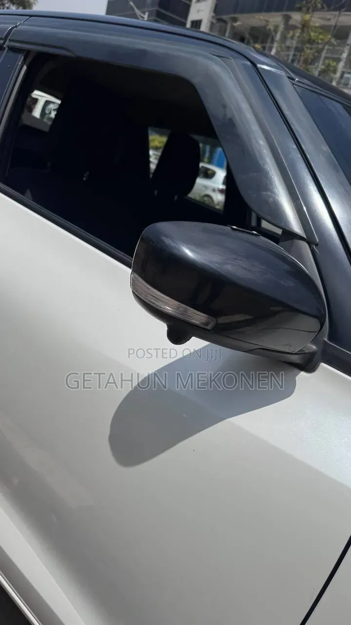 Suzuki Swift 2022 White