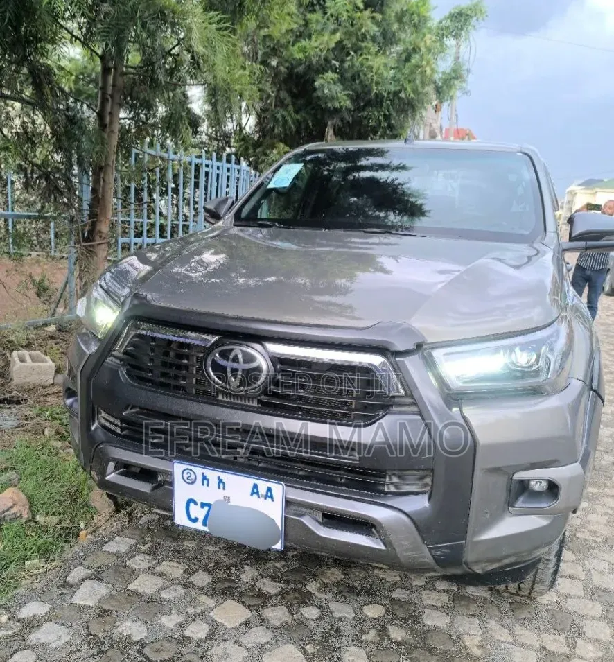 Toyota Hilux 2014