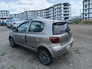 Toyota Yaris 2004