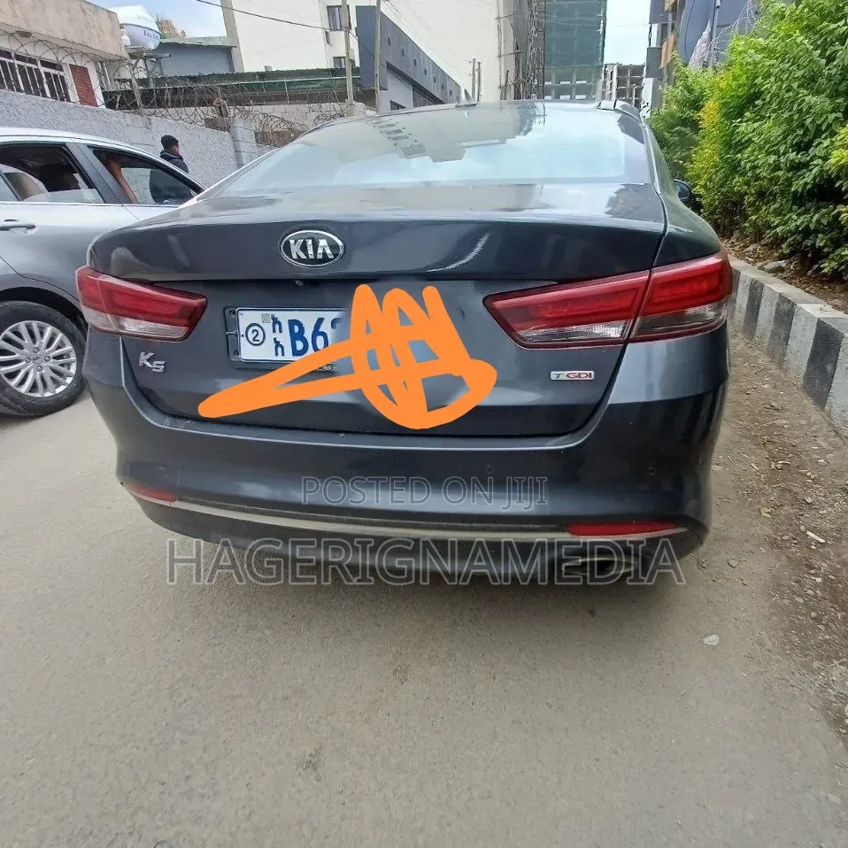 Kia K5 2016 Gray