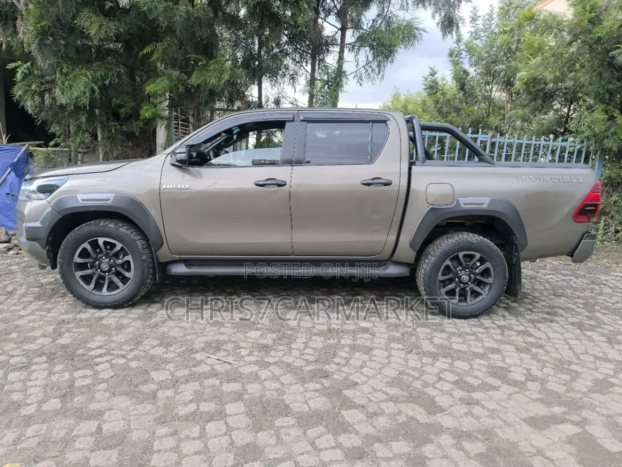 Toyota Hilux 2021 Gray