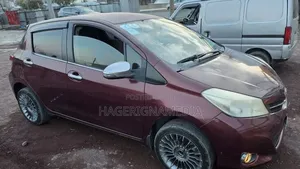 Toyota Yaris 2011 Red
