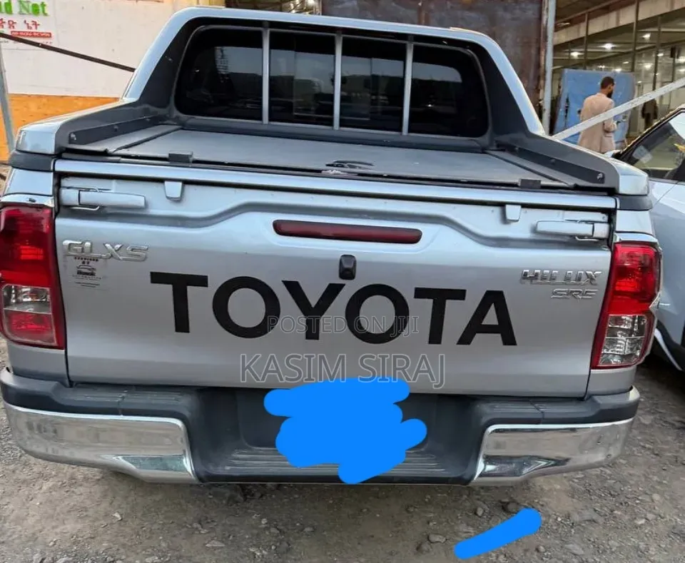 Toyota Hilux 2019 Silver