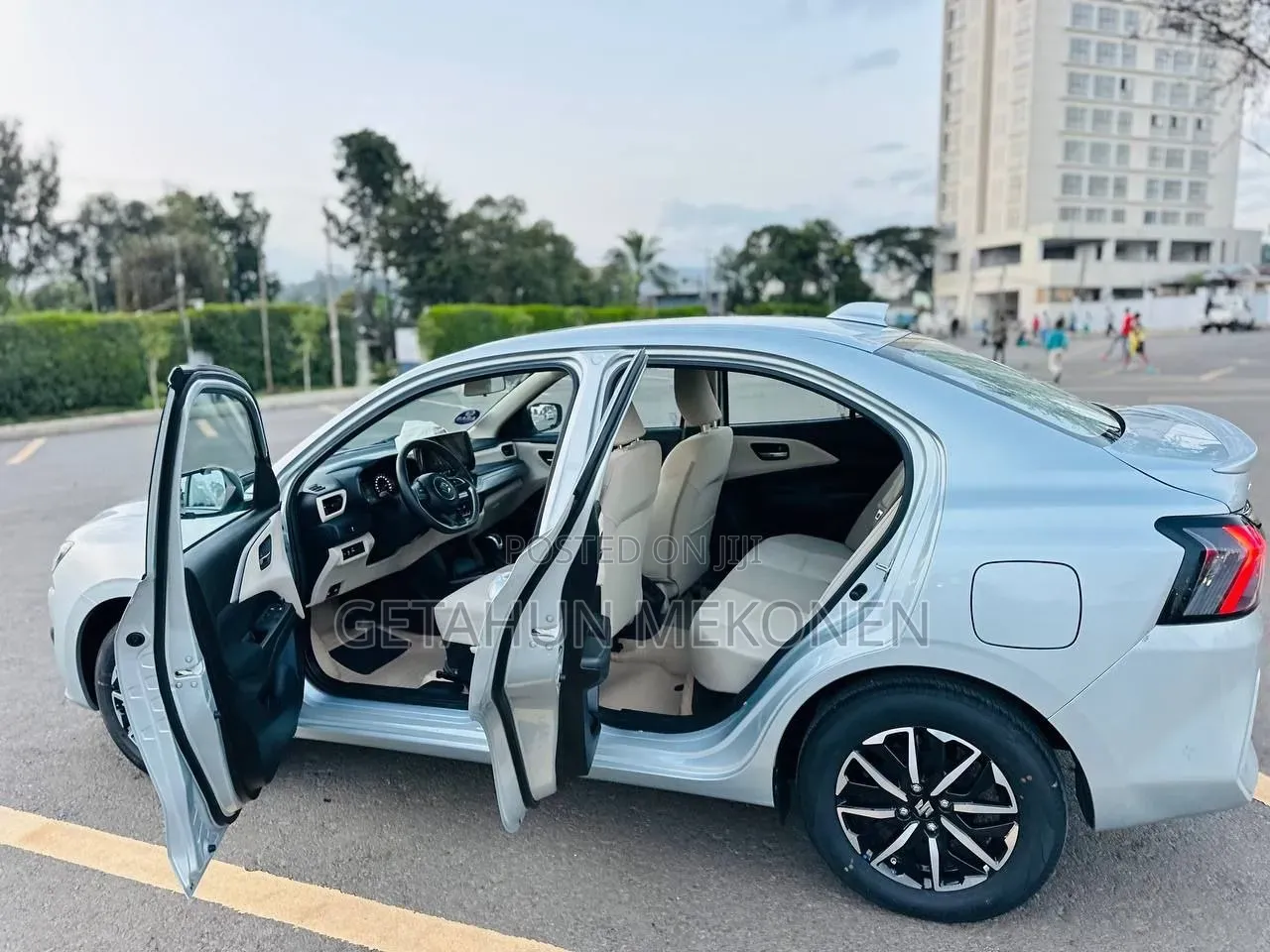 Suzuki Dzire 2025 Silver
