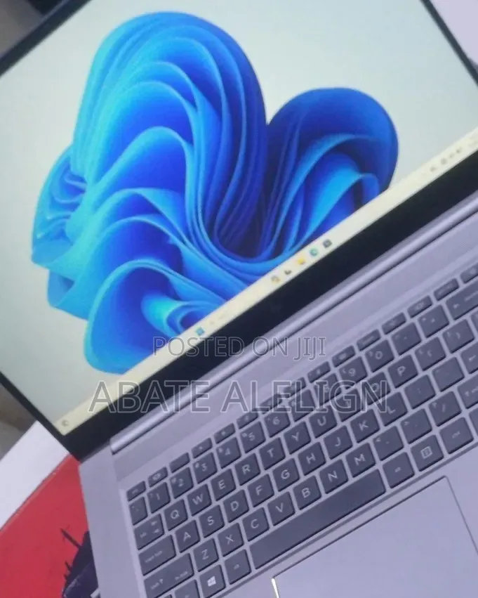 New Laptop HP Zbook Studio G7 32GB Intel Core i7 SSD 512GB