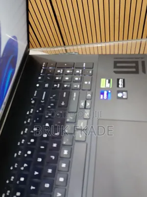 New Laptop HP Omen 16 16GB Intel Core i9 SSD 1T