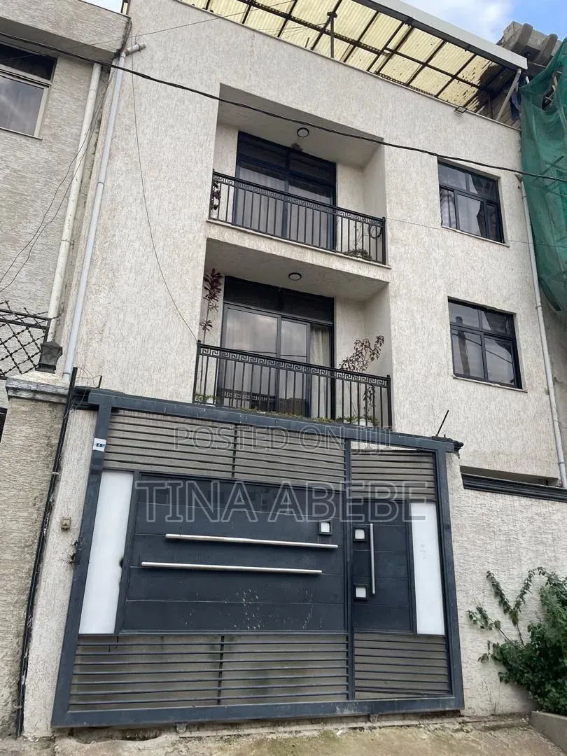 4bdrm House in Akaky Kaliti for sale