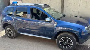Renault Duster 2017 Blue