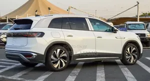New Volkswagen ID.6 2023 White