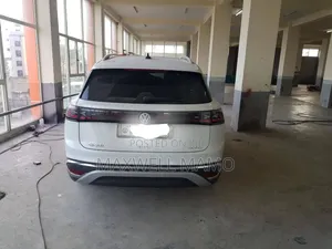 New Volkswagen ID.6 2023 White