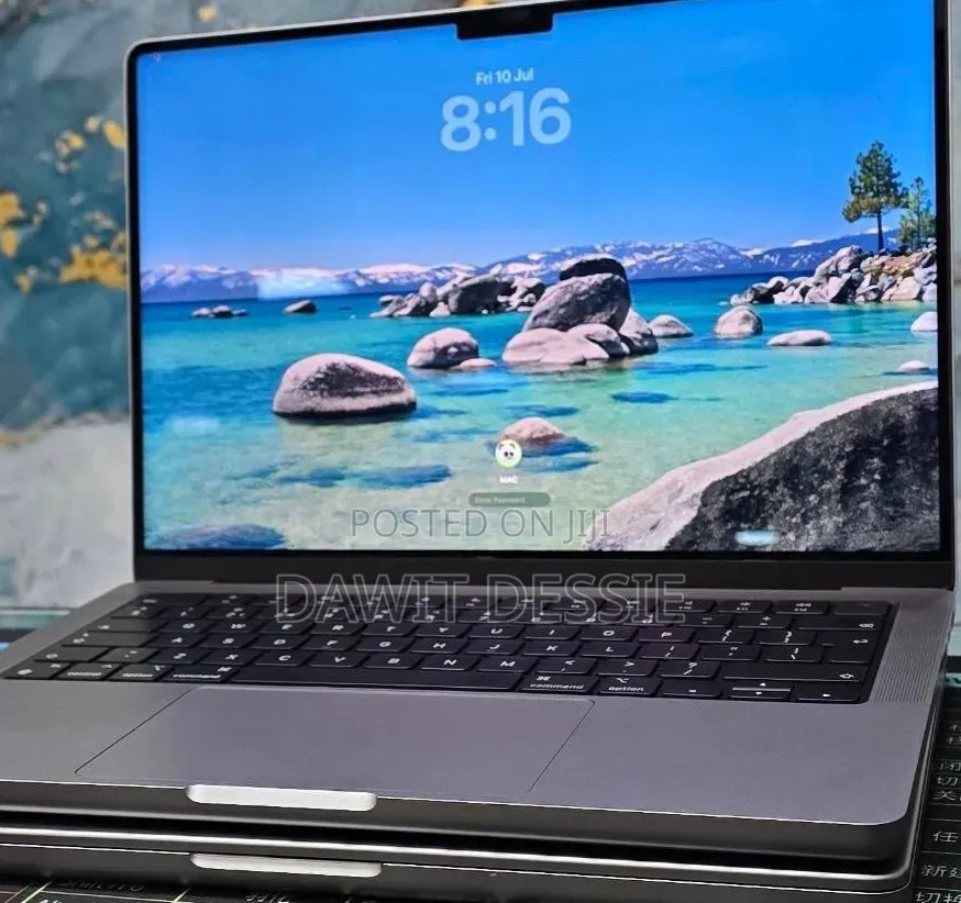 New Laptop Apple MacBook Pro 2021 M1 32GB Apple M1 Pro SSD 512GB