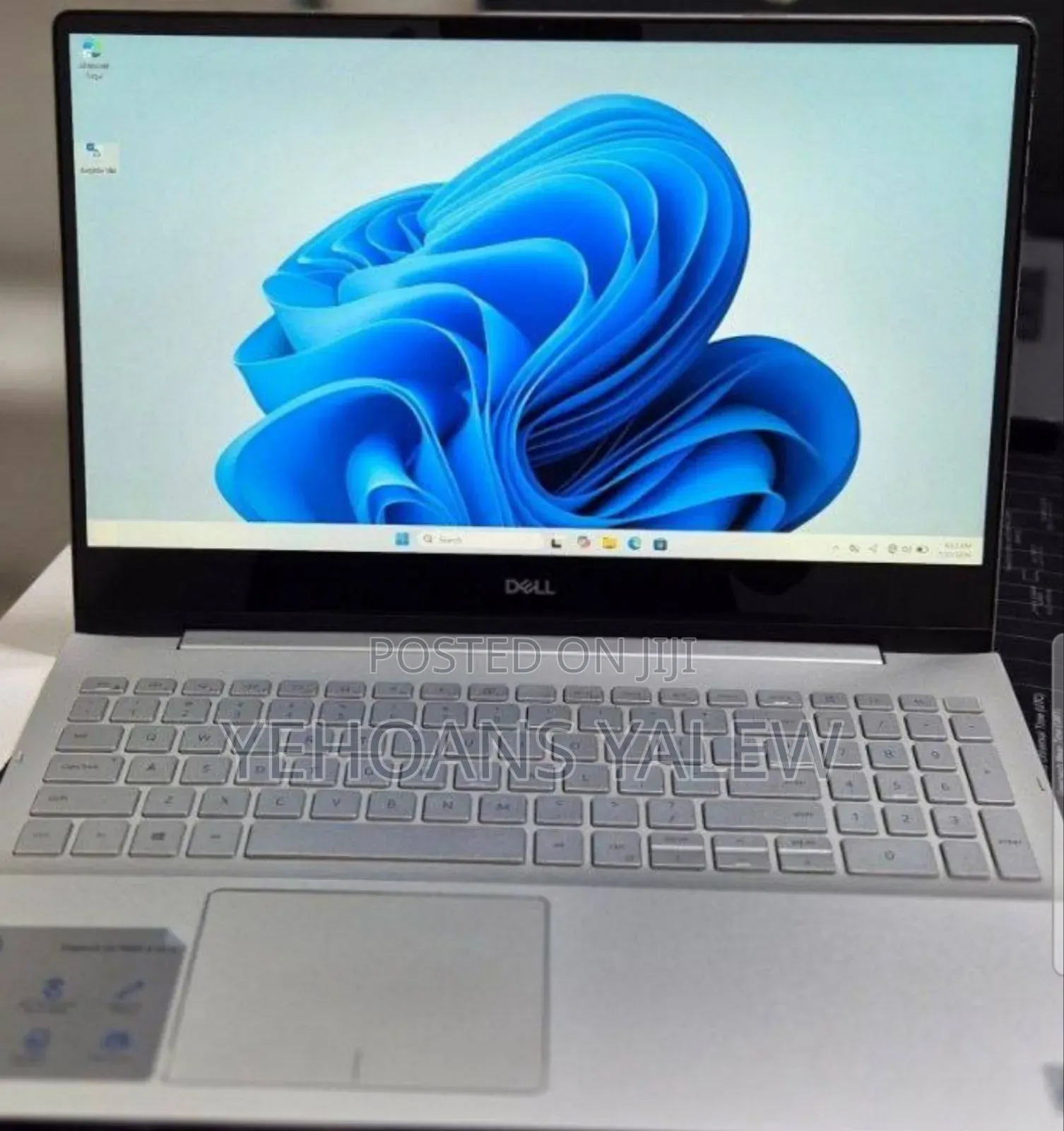New Laptop Dell Inspiron 15 8GB Intel Core i5 SSD 256GB