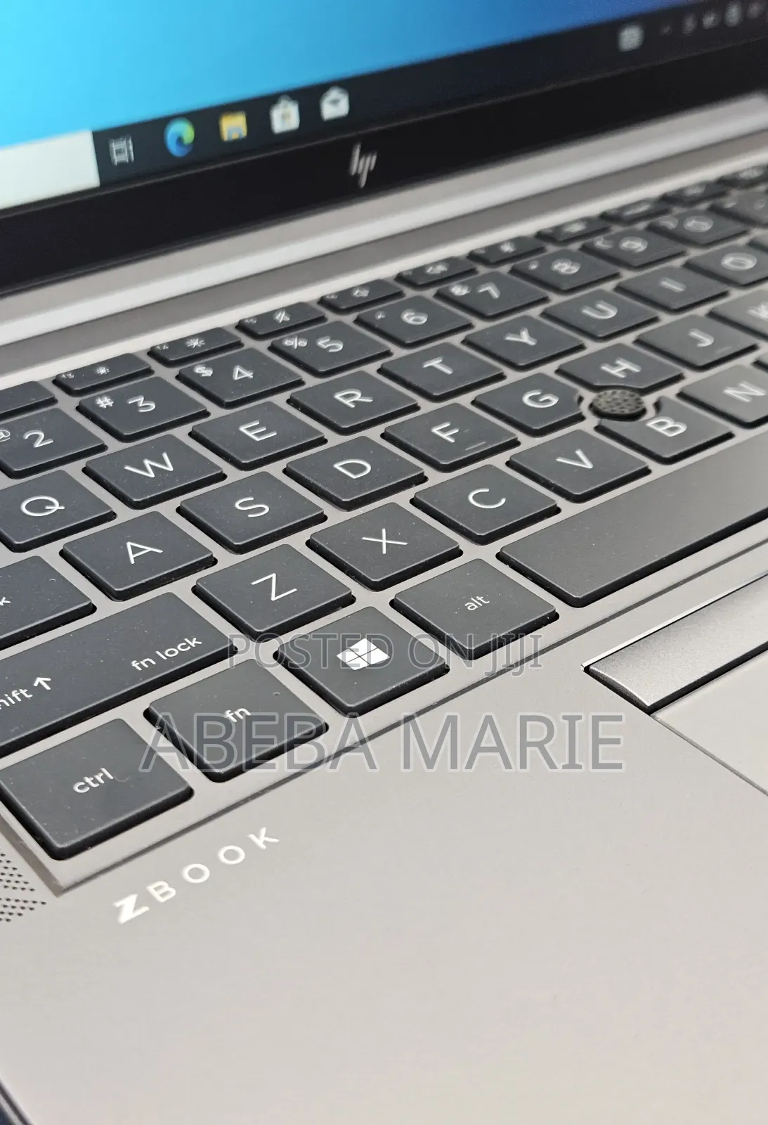 New Laptop HP ZBook Firefly G8 16GB Intel Core i7 SSD 512GB