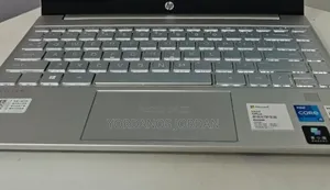New Laptop HP Pavilion 13 8GB Intel Core i5 SSD 512GB