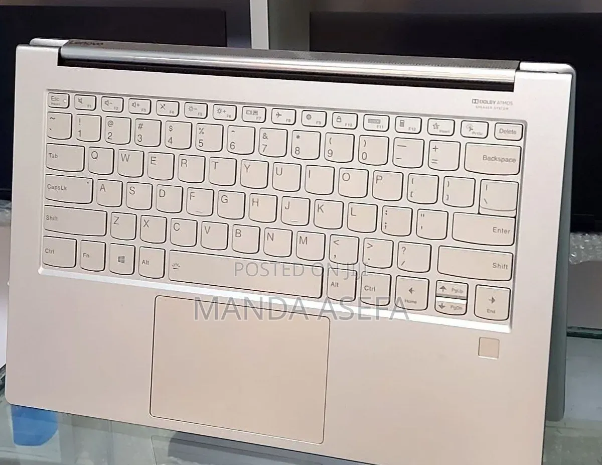 New Laptop Lenovo Yoga 9i 16GB Intel Core i7 SSD 512GB
