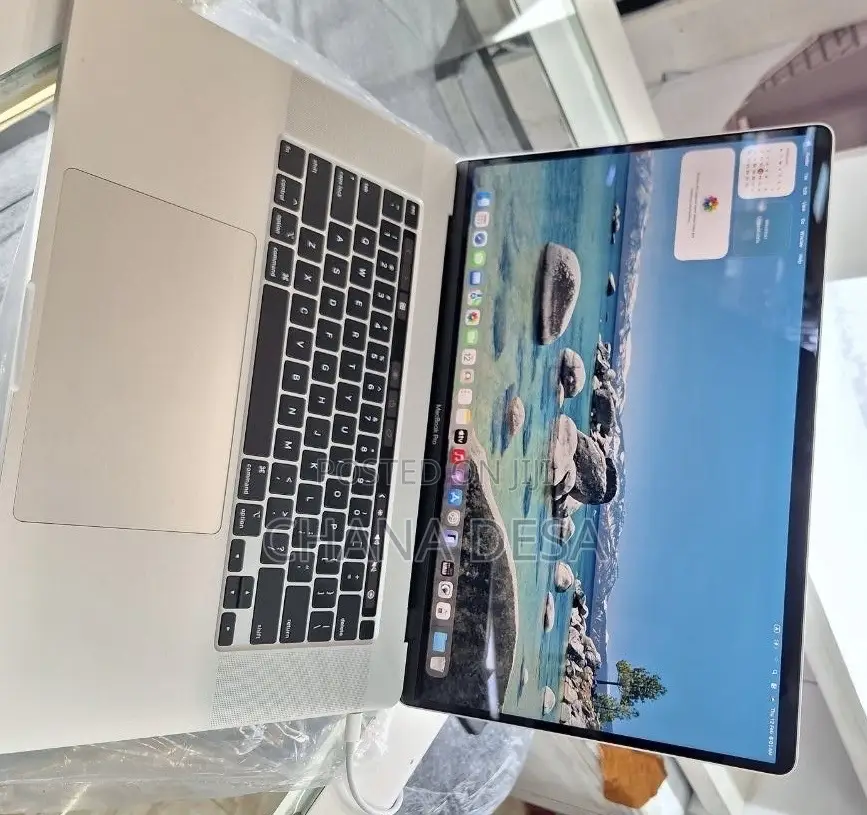 New Laptop Apple MacBook Pro 2019 32GB Intel Core i9 SSD 1T