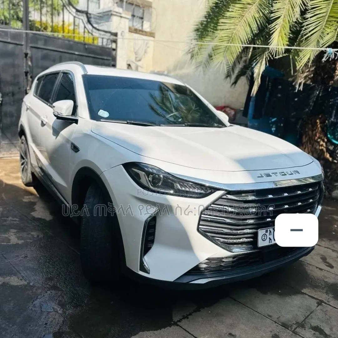 Jetour X70 Plus 2023 Ivory