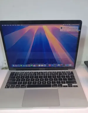 New Laptop Apple MacBook Air 2022 M2 8GB Apple M1 SSD 256GB