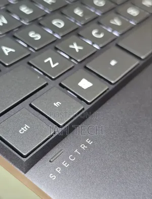 New Laptop HP Spectre 16GB Intel Core i7 SSD 1T