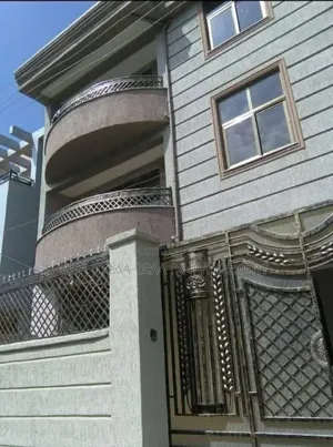 Furnished 7bdrm Townhouse/Terrace in Ayat Zone Inside, Yeka for sale