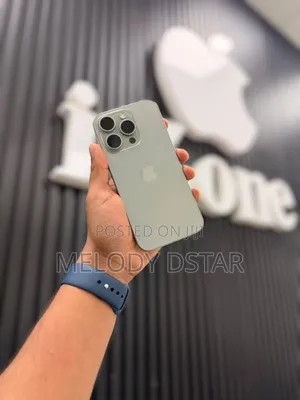 New Apple iPhone 15 Pro 128 GB Silver