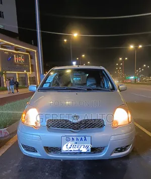 Toyota Vitz 2002
