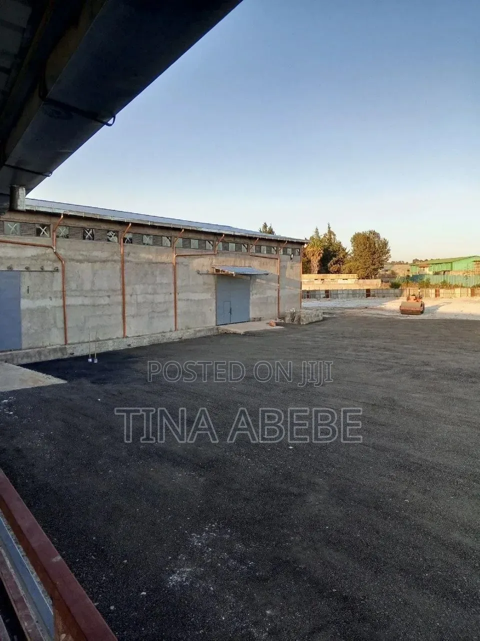 አስቸካይ የሚከራይ መጋዘን