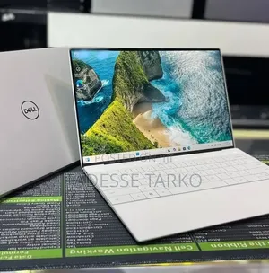 New Laptop Dell XPS 13 32GB Intel Core i7 SSD 512GB